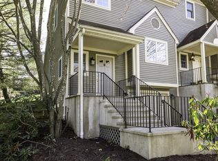 2503 Canterbury Way, Mount Kisco, NY 10549