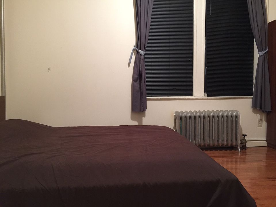 1st image of 3219 47th St #1