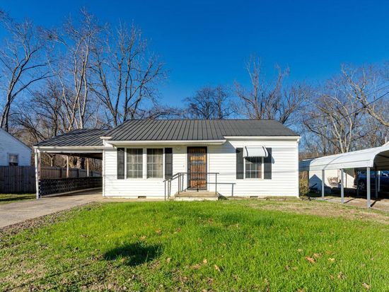 713 Richmond Ave, Rossville, GA 30741