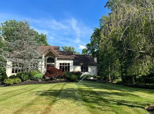 4 Cutler Ct, Suffern, NY 10901