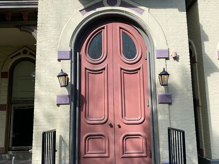222 S Aurora St — Photo 53