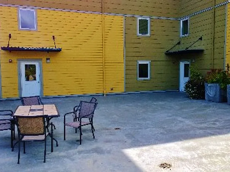 Greenwood Corner — Photo 16