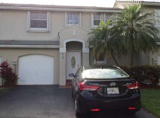 4737 Grapevine Way, Davie, FL 33331