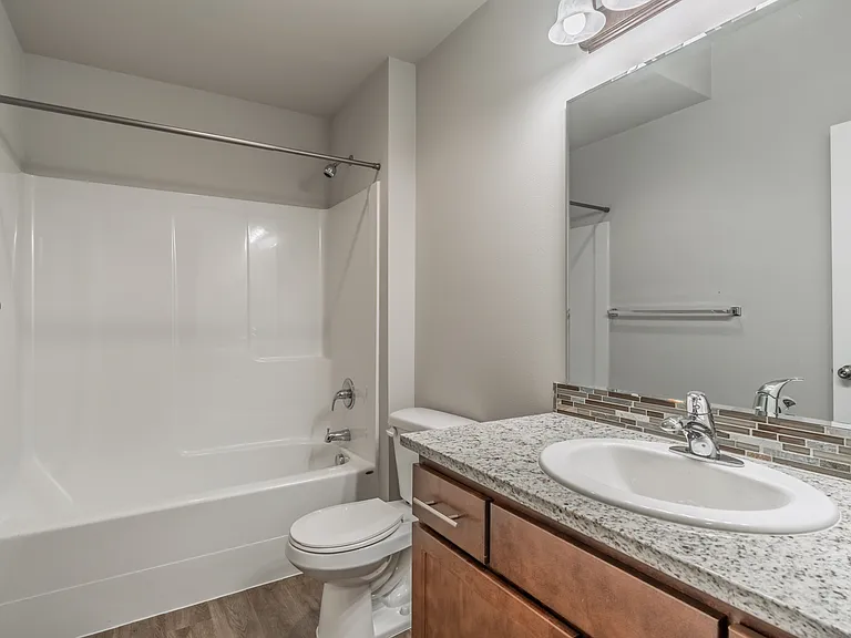 EMORY LOFTS — Photo 9