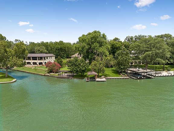 3rd image of 232 Laguna Rio