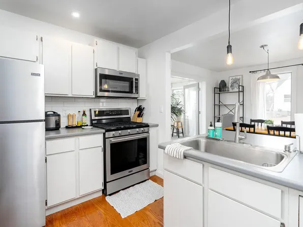 802 E Skyline Pkwy, Duluth, MN 55805