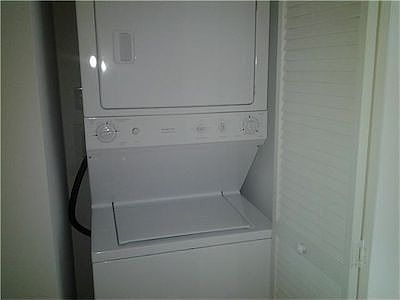 4th image of 1111 SW 1st Ave APT 1622-N