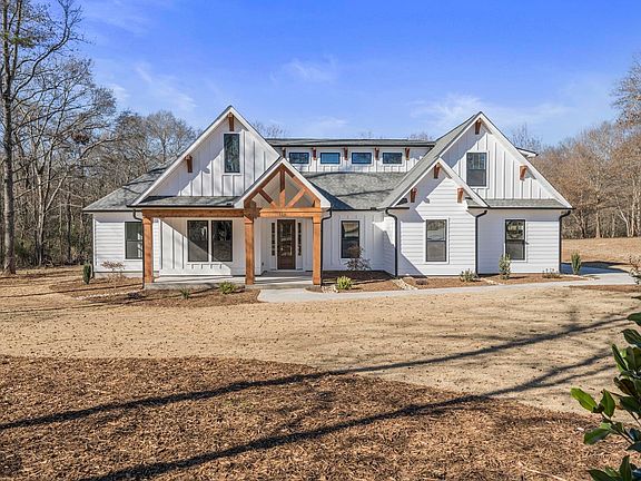 3rd image of 104 Long Bay Golf Pl.