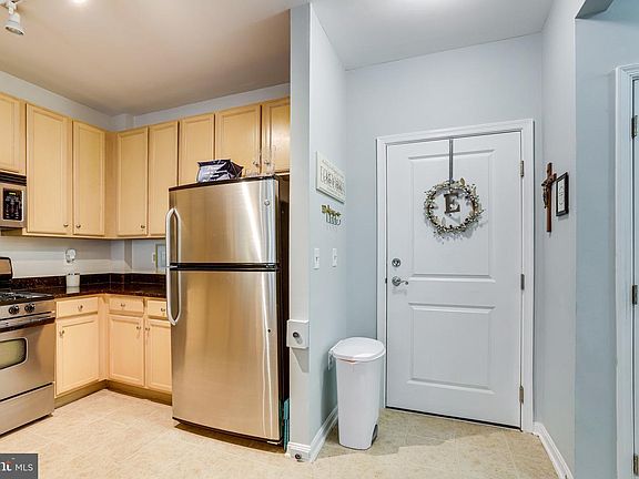 3rd image of 2665 Prosperity Ave APT 131