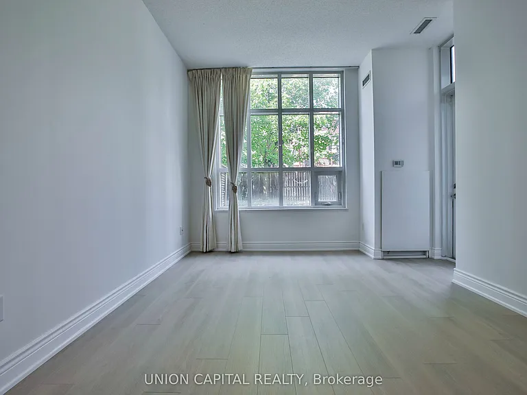 2396 Major Mackenzie Dr #108 — Photo 11