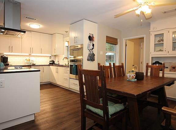 2nd image of 3709 Kelvin Ave