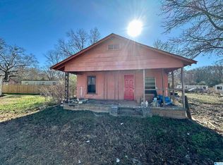 83 Division St, Sylacauga, AL 35150