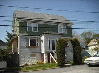 8 Warren Ave, North Providence, RI 02911