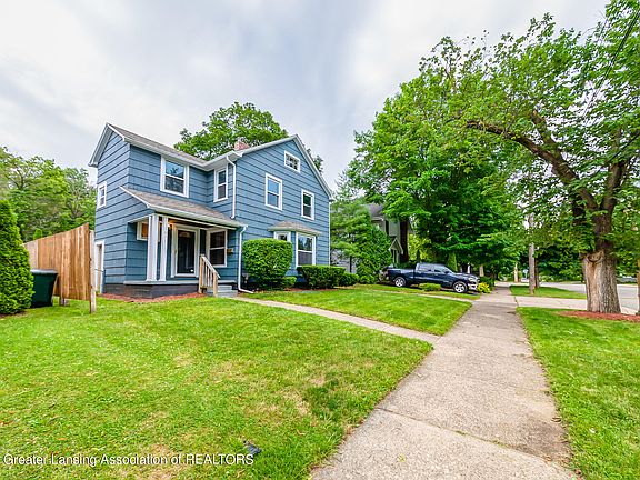 3rd image of 1621 Bradley Ave
