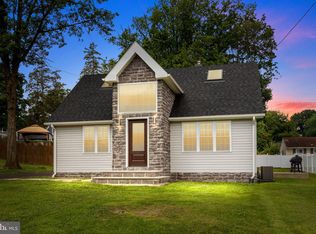 204 Overhill Ave, Philadelphia, PA 19116