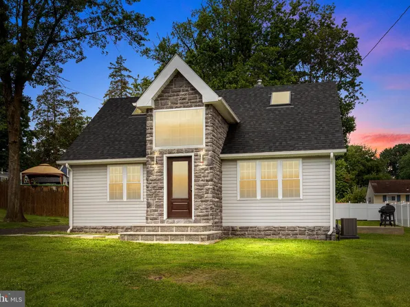 204 Overhill Ave, Philadelphia, PA 19116