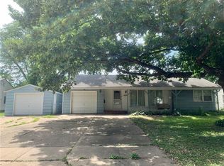 4310 Wakonda Pkwy, Des Moines, IA 50315