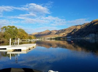 2935 Katya Ln, Chelan, WA 98816