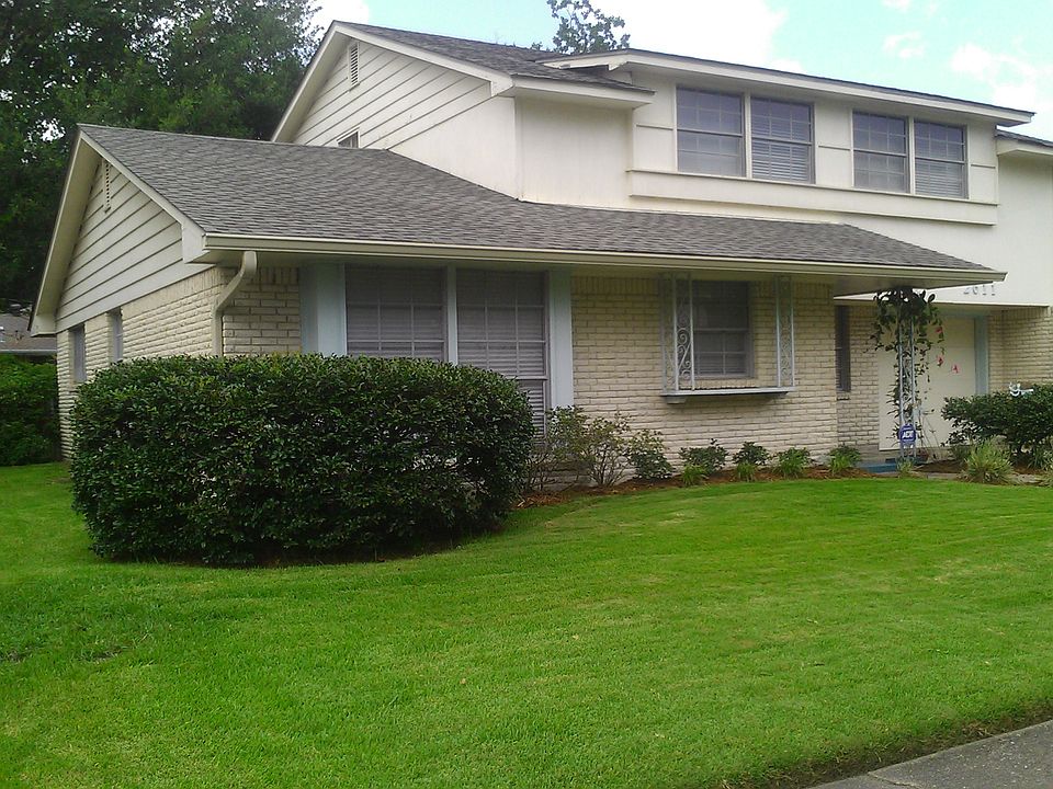 1st image of 2611 Saint Nick Dr