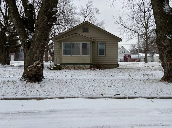 1301 S 26th St, Fort Dodge, IA 50501