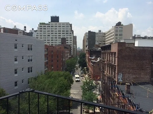 Rented by Compass | media 13