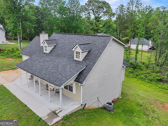 3rd image of 5293 Hopewell Ln