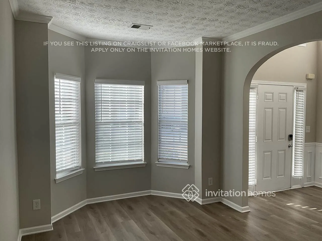 6516 Snowden Dr Atlanta, GA 30349 — Photo 2