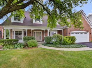 734 Buckingham Ct, Wheaton, IL 60189