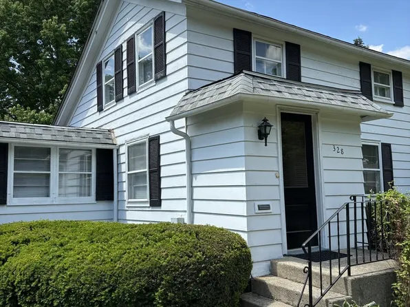 328 N 1st St, Geneva, IL 60134