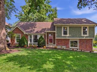 7500 W 98th Ter, Overland Park, KS 66212