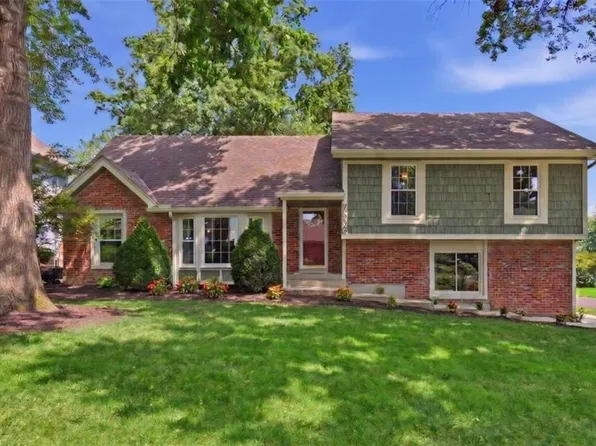 7500 W 98th Ter, Overland Park, KS 66212