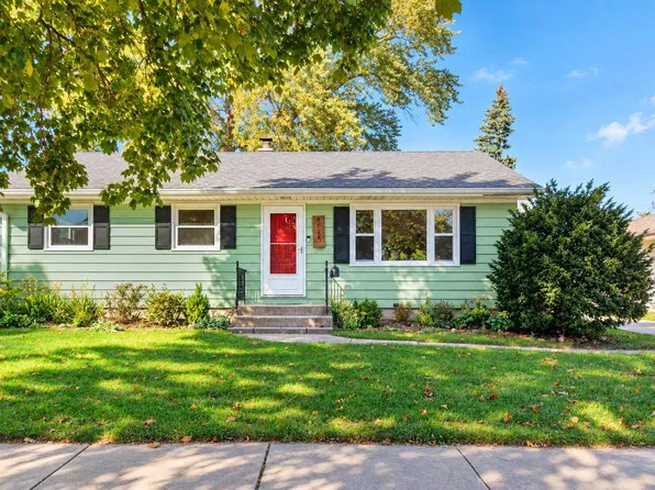 8026 W Sunbury COURT, Milwaukee, WI 53219