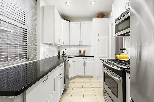 Sold by Corcoran | media 19