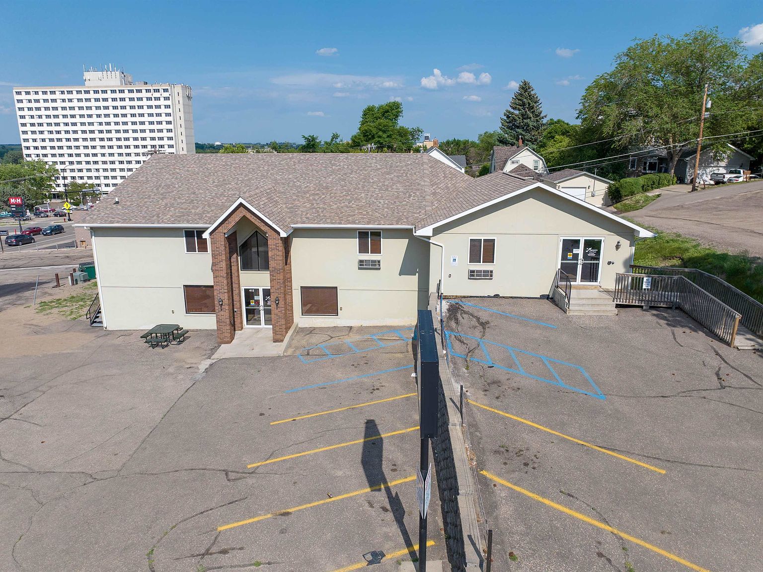 415 & 423 Main St S, Minot, ND 58701 MLS 230902 Zillow
