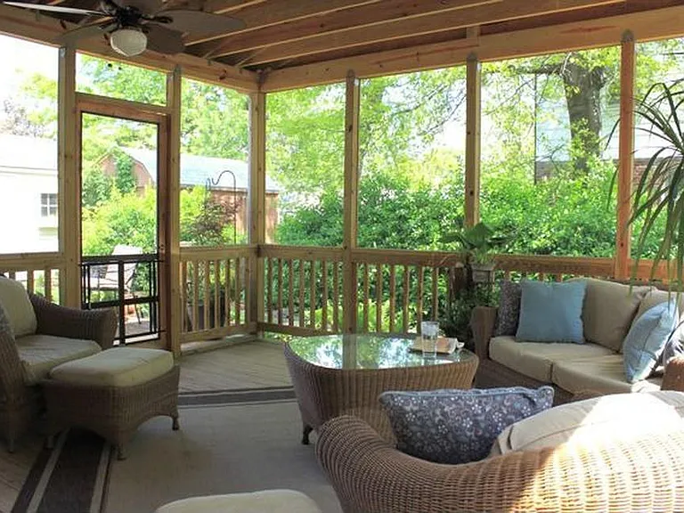 Covered patio with two fans