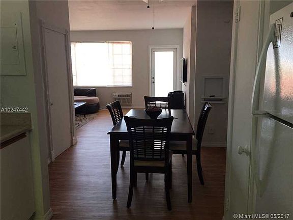 5th image of 7421 Carlyle Ave APT 5