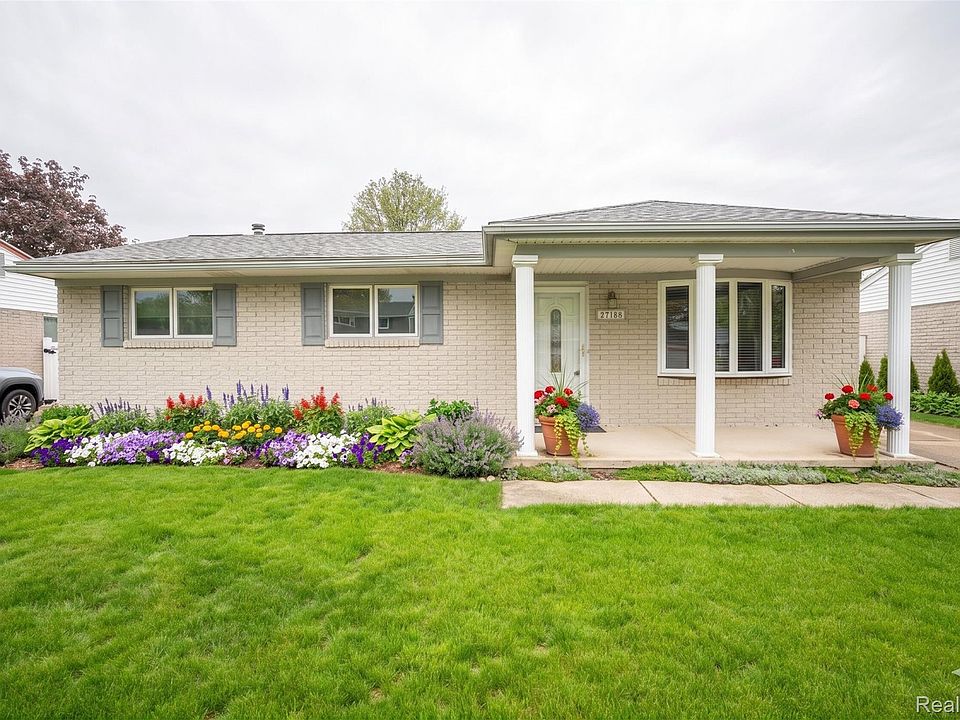 1st image of 27188 Weddel Ave