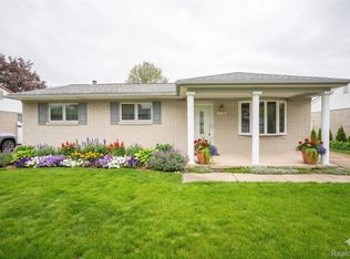 27188 Weddel Ave, Brownstown, MI 48183