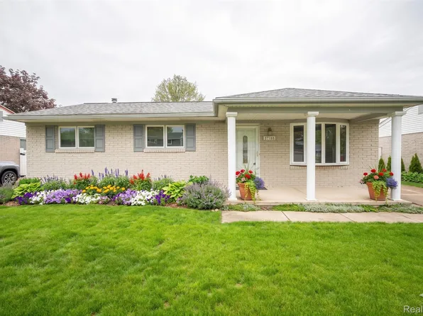 27188 Weddel Ave, Brownstown, MI 48183
