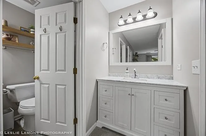 446 Valley Dr #201 — Photo 4