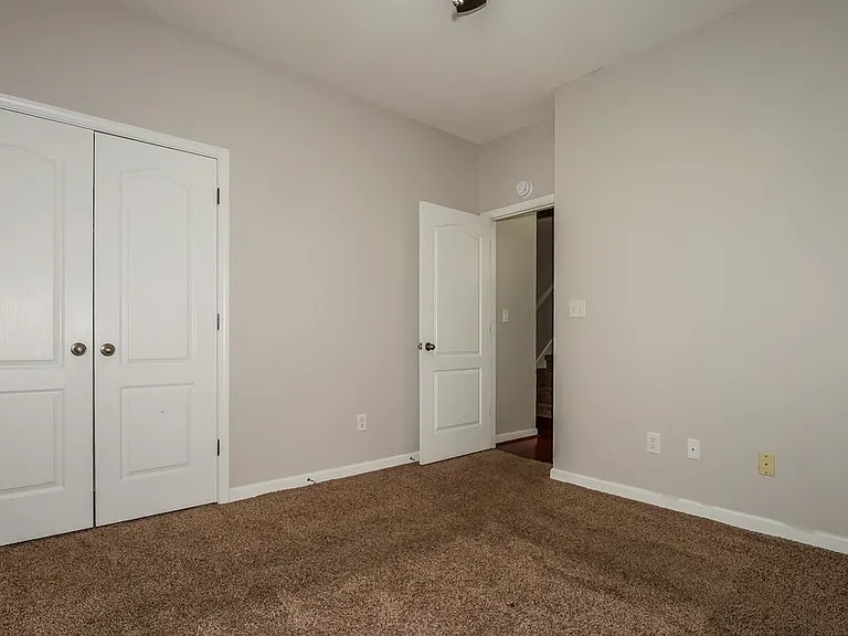 9555 Morning Shadow Dr — Photo 15