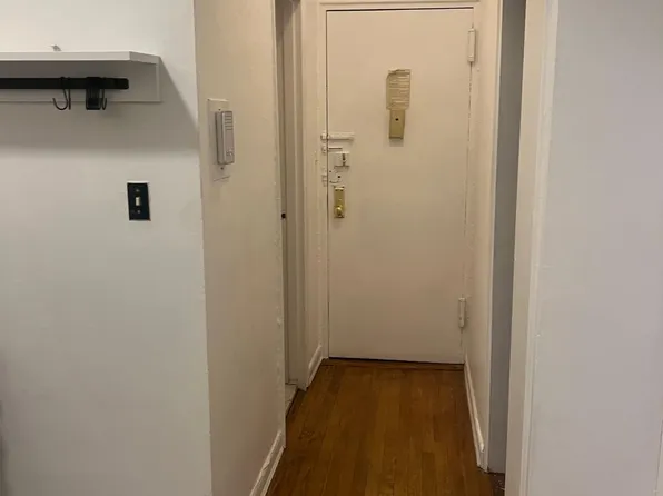 313 East 89th Street image 7 of 14