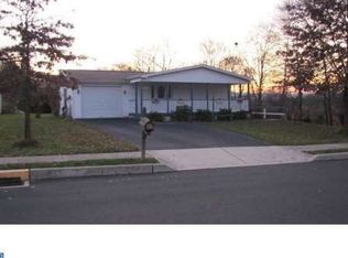 386 W 4th St, Red Hill, PA 18076