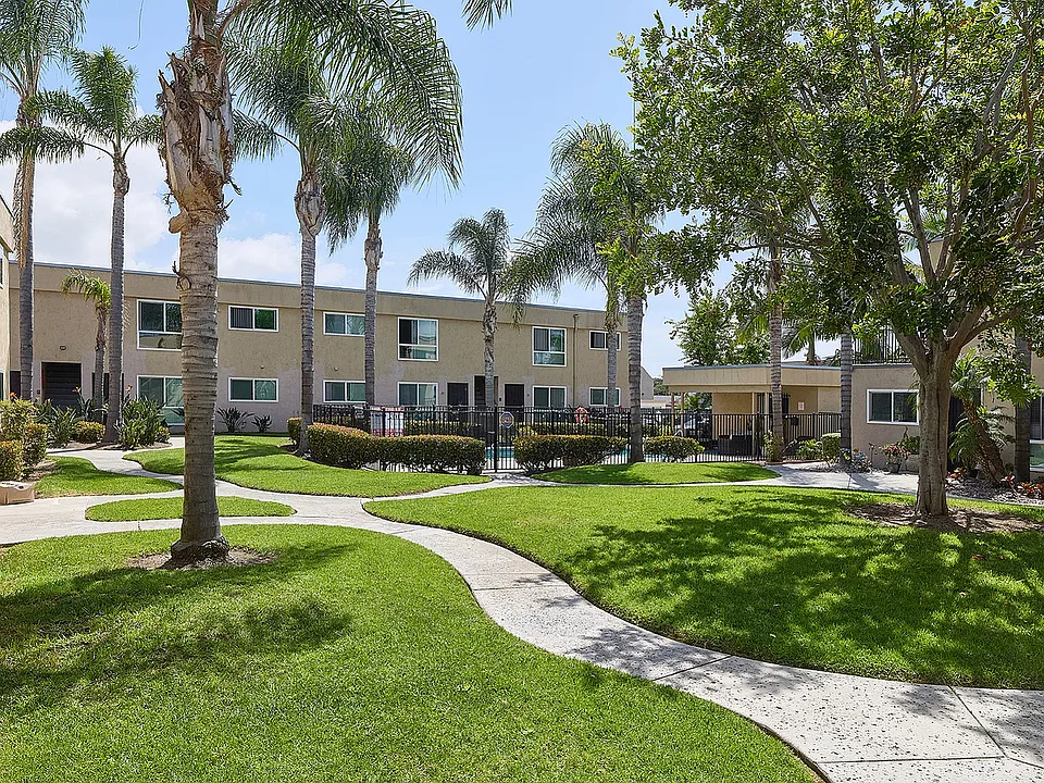 Pine Vista Apartments
