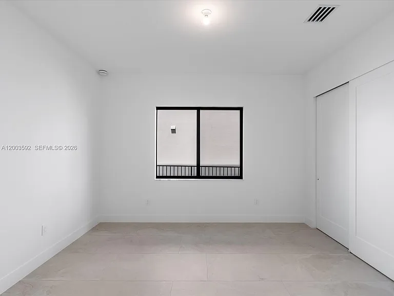 19602 NE 14th Ct — Photo 40