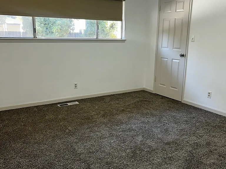 6515 N Orchard St — Photo 13