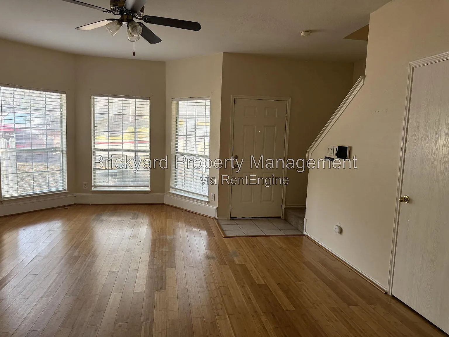 2 bed, 2.5 bath, 1243 sqft, $1,800 — Photo 4