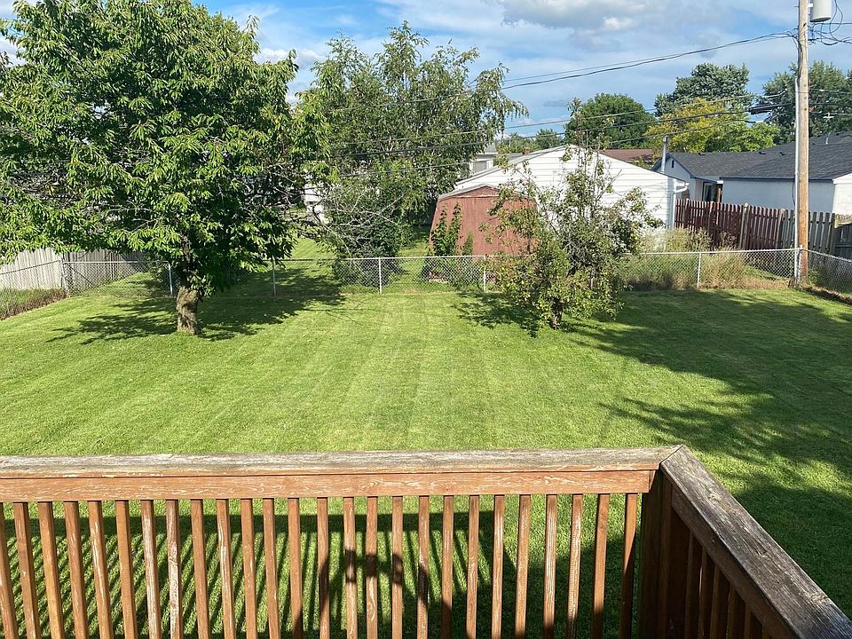 2nd image of 3376 Hoover Rd