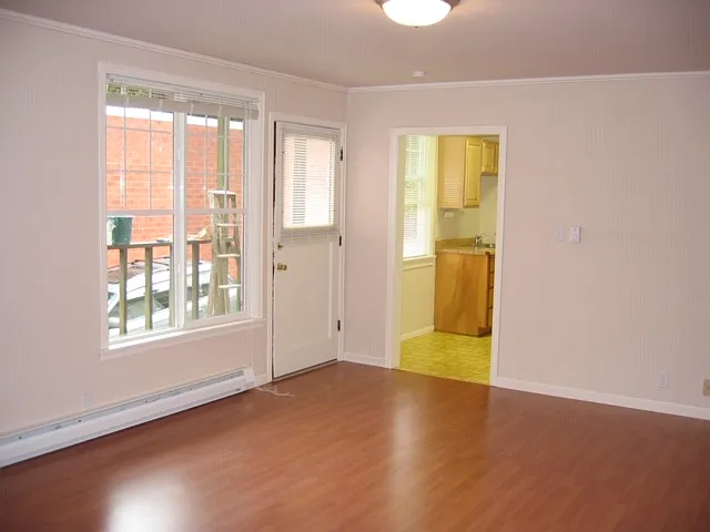 5600 University Way NE — Photo 8