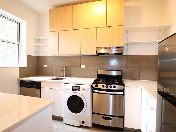 2nd image of 72 Herkimer St APT 2R
